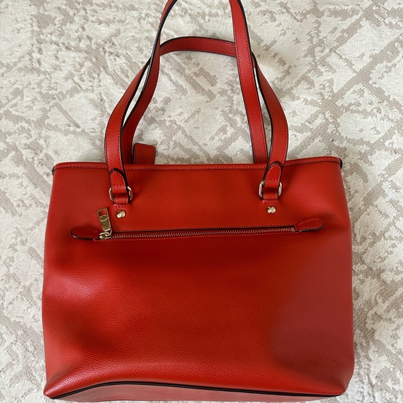 COACH Zip Tote Carmine - Picture 3 of 6